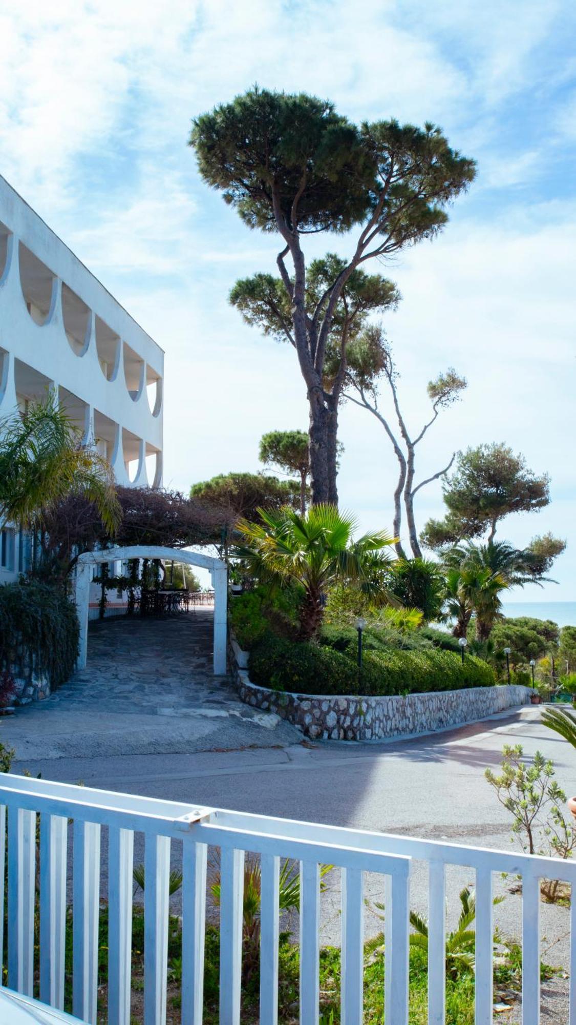 Hotel Sinuessa Terme Mondragone Εξωτερικό φωτογραφία